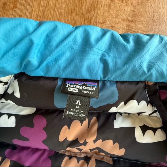 Patagonia Down Puffer - Girls XL 14 - Bright Blue - Picture 5 of 10